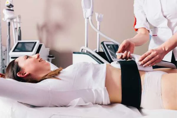 woman having body sculpting to help improve her body image and her mental health Mansfield